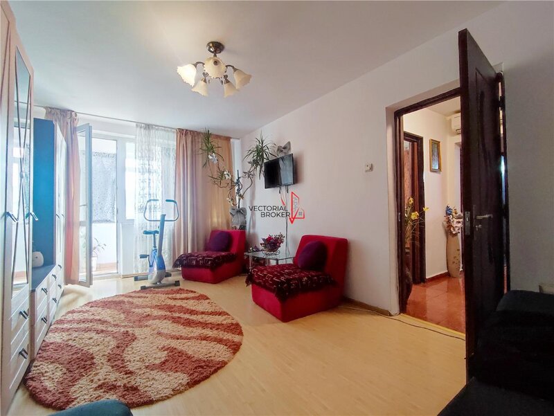 Doamna Ghica Apartament decomandat in bloc stradal, reabilitat- zona verde Ion Berindei-Parcul Doamn