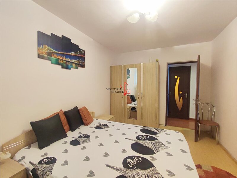 Doamna Ghica Apartament decomandat in bloc stradal, reabilitat- zona verde Ion Berindei-Parcul Doamn